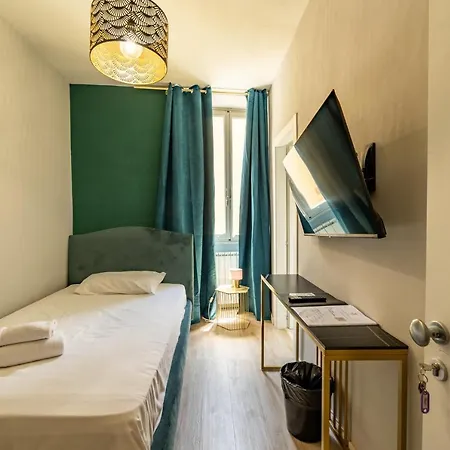 Eleven Pensionat Florens