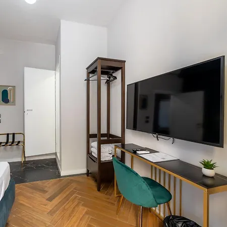 Eleven Pensionat Florens